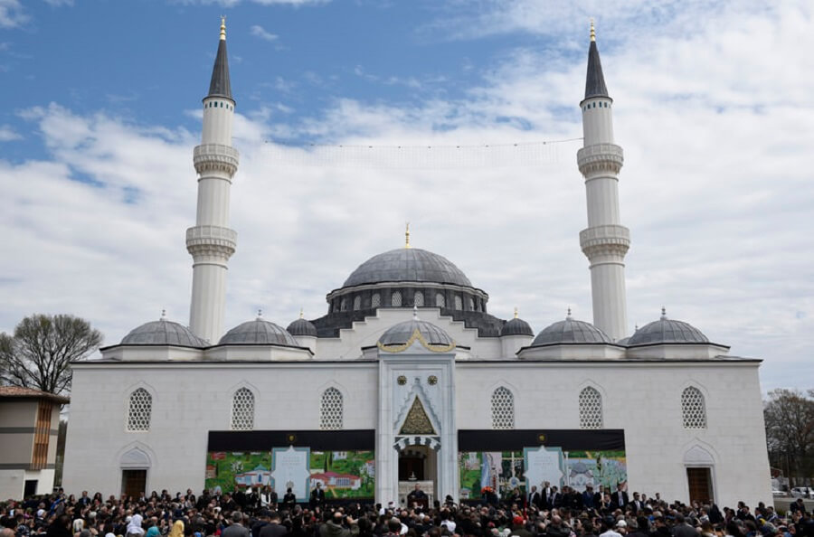 Diyanet Center of America (Maryland )