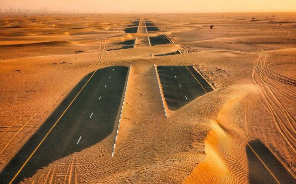 Desert Road - UAE